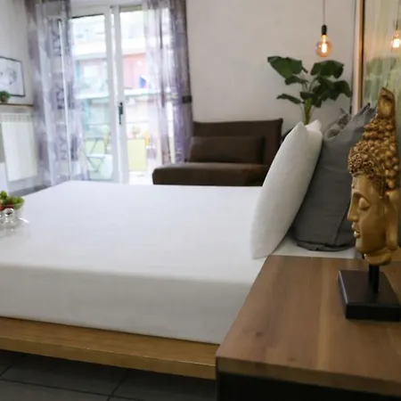 Laetitia Guest House116 Naples